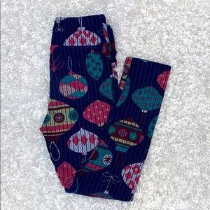 Lot of LulaRoe Holiday Themed Kids Leggings - S/M